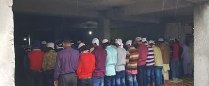 muslims pray Namaz in gurudwara in uttarakhand