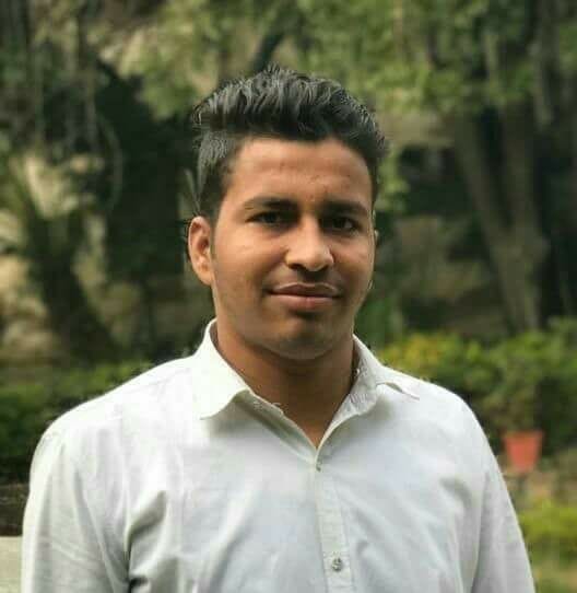 Son of auto driver student union president