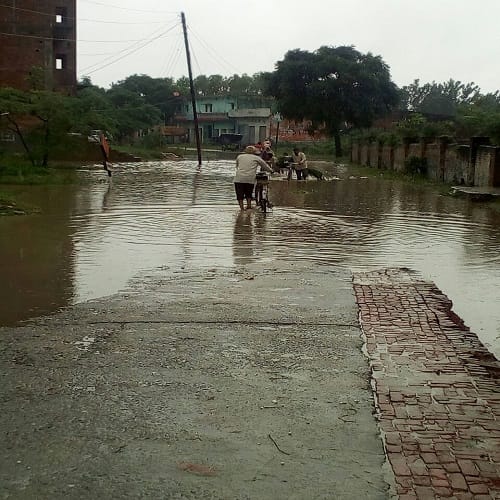 In this city continuous rain from three days, many of houses collapsed, see photos