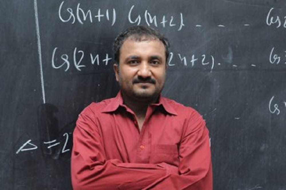 Canada parliament mla Mark Dalton praised Anand Kumar for super 30 program