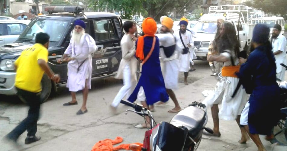 Clash between two group in Batala, Punjab News