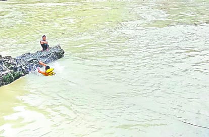 Nepali  boy rescue from bhagirathi river