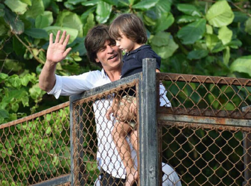Shah rukh Khan promoted Prime Minister Narendra Modi's campaign swachh abhiyan at Auto Expo