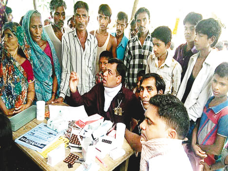 250 patients by camping and distributing medicines