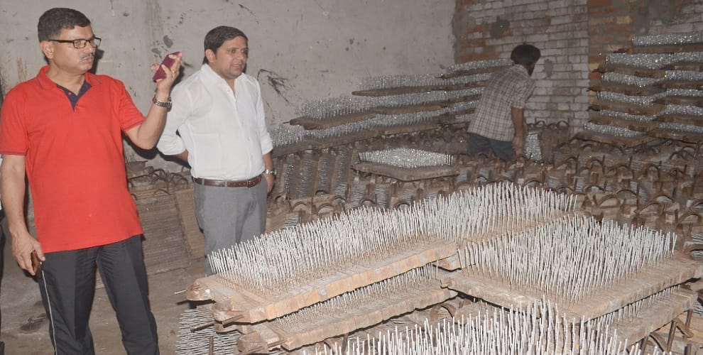 The Commissioner caught an illegal cracker factory, owner arrest