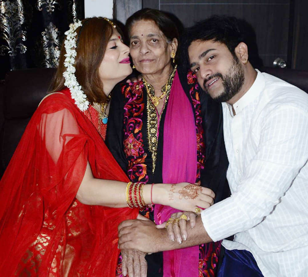 Bobby Darling files FIR against husband ramneek sharma for domestic violence