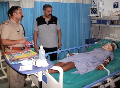 one youth killed during bus and tempo accident in kashipur