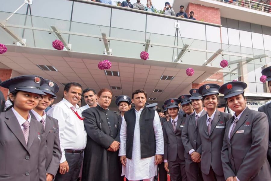 akhilesh yadav comments on metro inaugration in Lucknow.