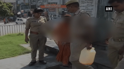 woman tried to immolate herself in Civil Lines area of Allahabad after not getting justice