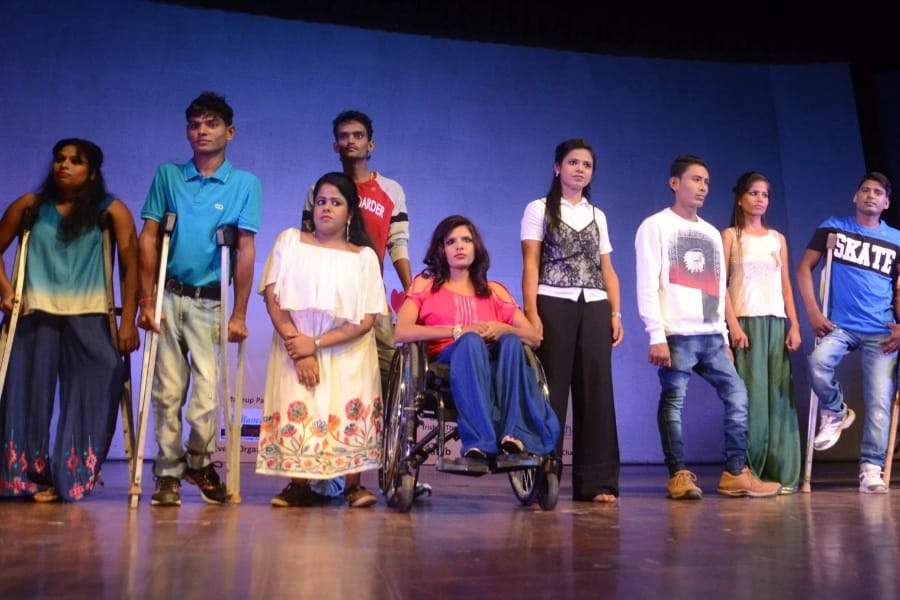 fashion show by divyang and acid victims in Lucknow.