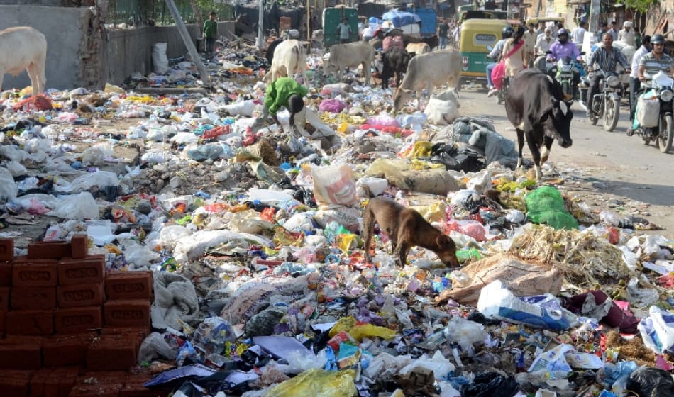 Garbage problem persists in Govt hospital