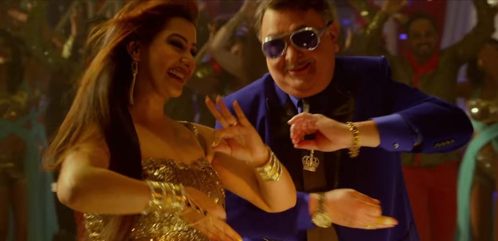 Rishi Kapoor got troll on twitter after abusing female user