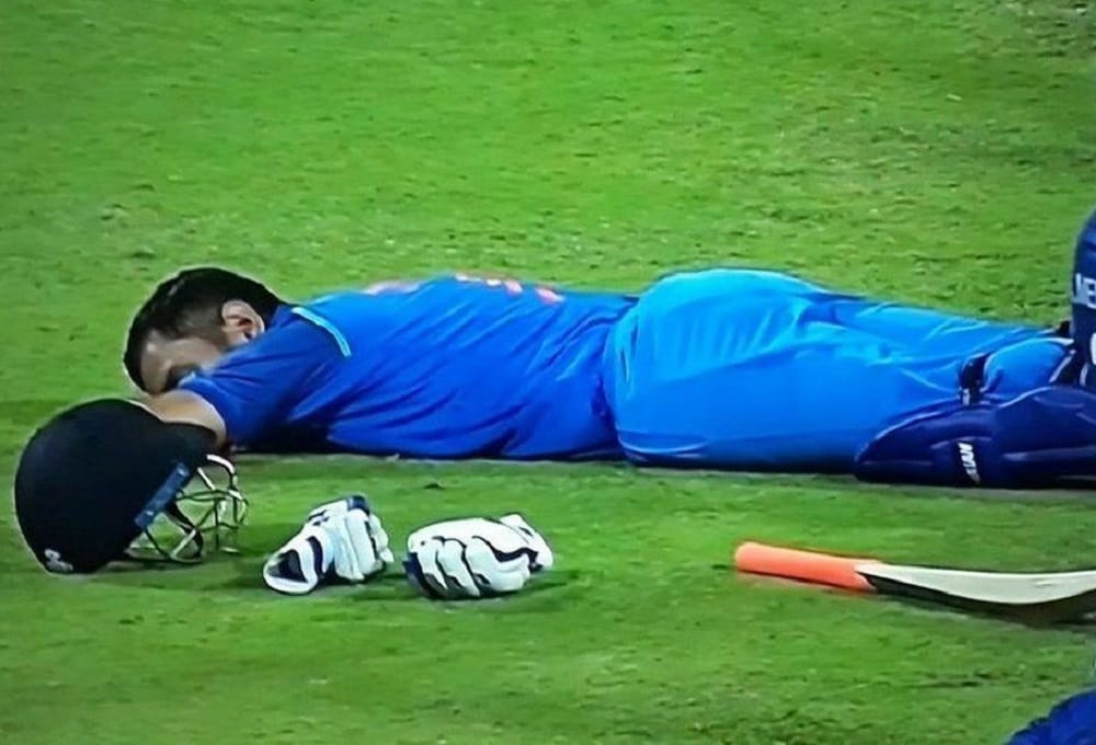 want to be a stress free person take a power nap like mahendra singh dhoni