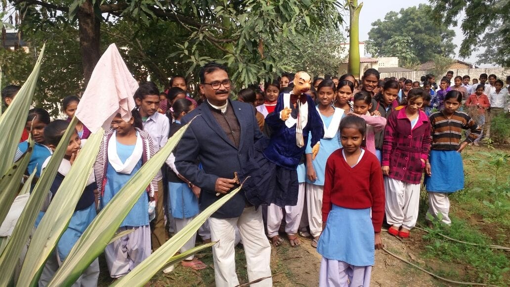 Teachers Day spl: These teachers are teaching with puppet, the President will honor