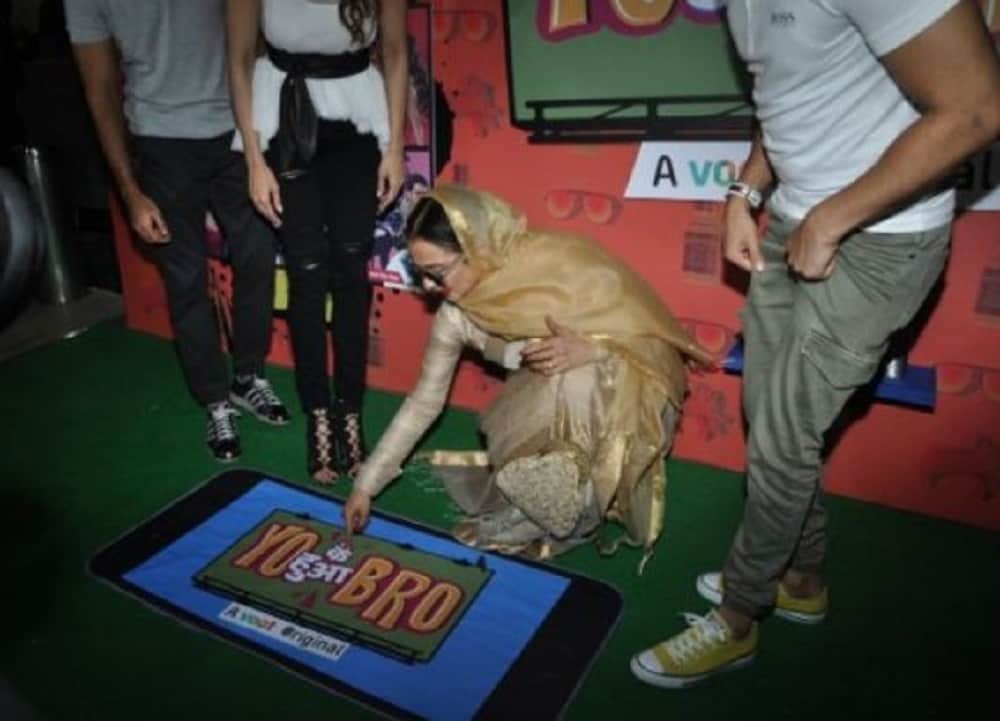 shamita shetty & aparshakti khurana yo ke hua bro screening rekha becomes the center of attention