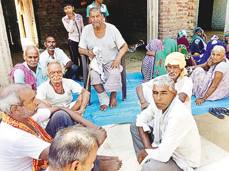 women with the help of her lover killed husband