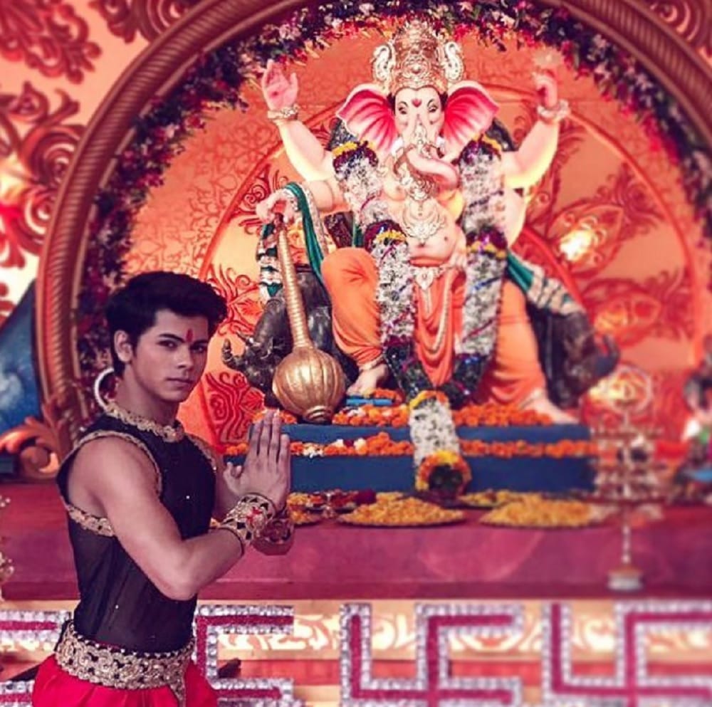 Siddharth Nigam hurt on Chandra Nandini sets