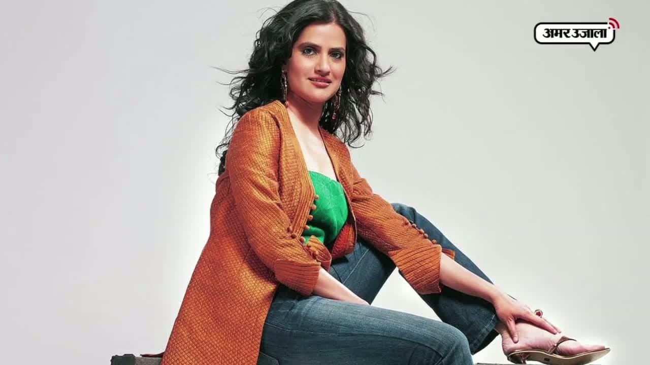 Singer Sona Mahapatra Angry Over Sonu Nigam After His Support To Anu Malik