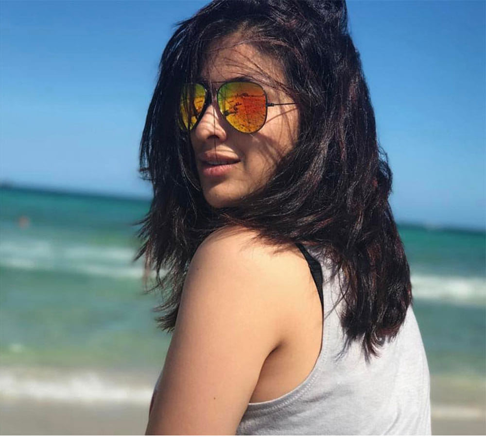 raai laxmi star of a south film industry and ms dhoni ex girl friend