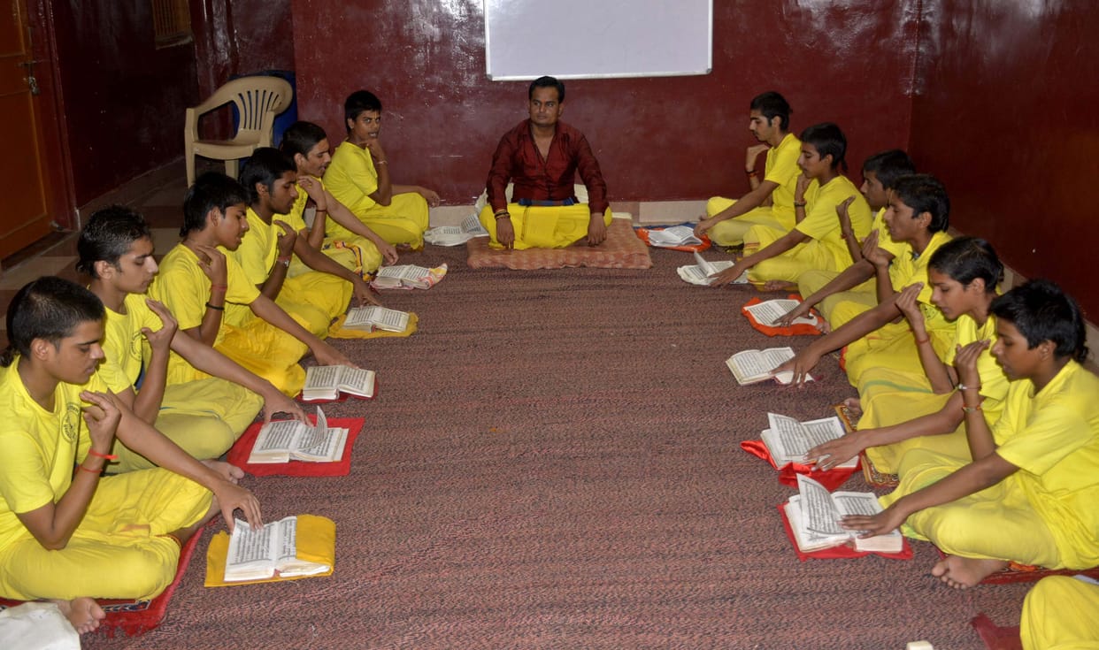 Teachers day many things change in this world bu not teacher student relation