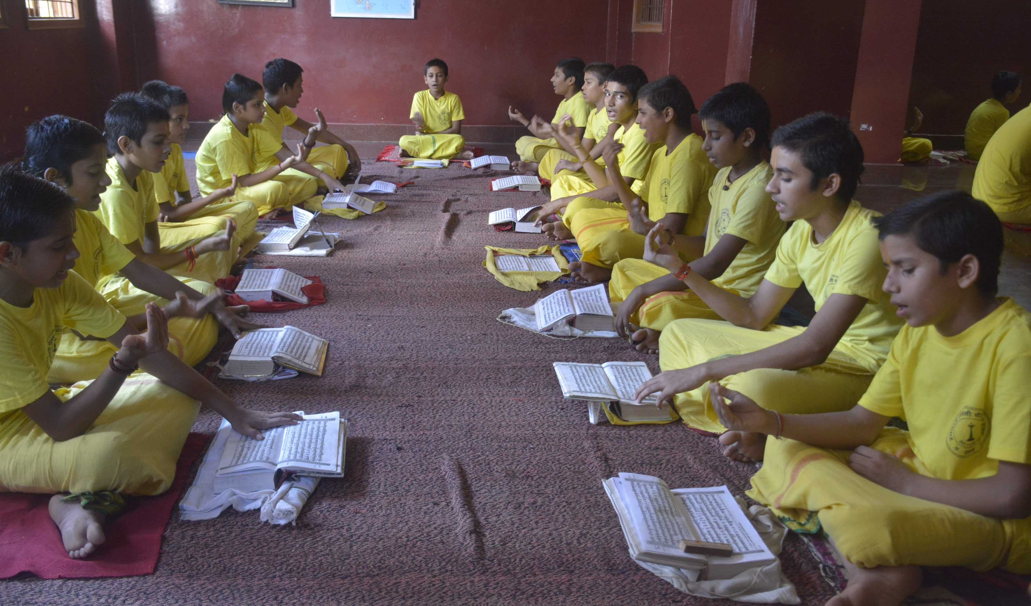 Teachers day many things change in this world bu not teacher student relation