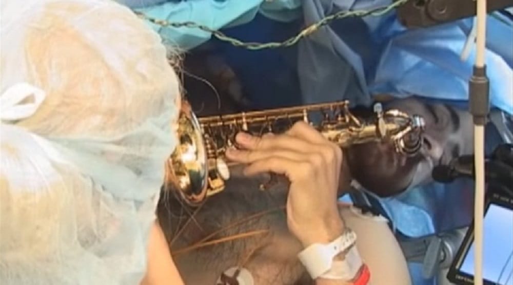 Watch how Saxophone helped removing brain tumour during surgery in the USA 
