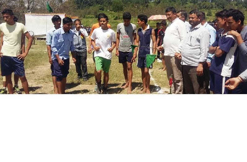 dharmendra, rohit, prakash, nisha ran fast