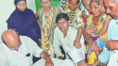 cricketer Gautam Gambhir Serious Rajbabbar fire on Yogi Sarkar 