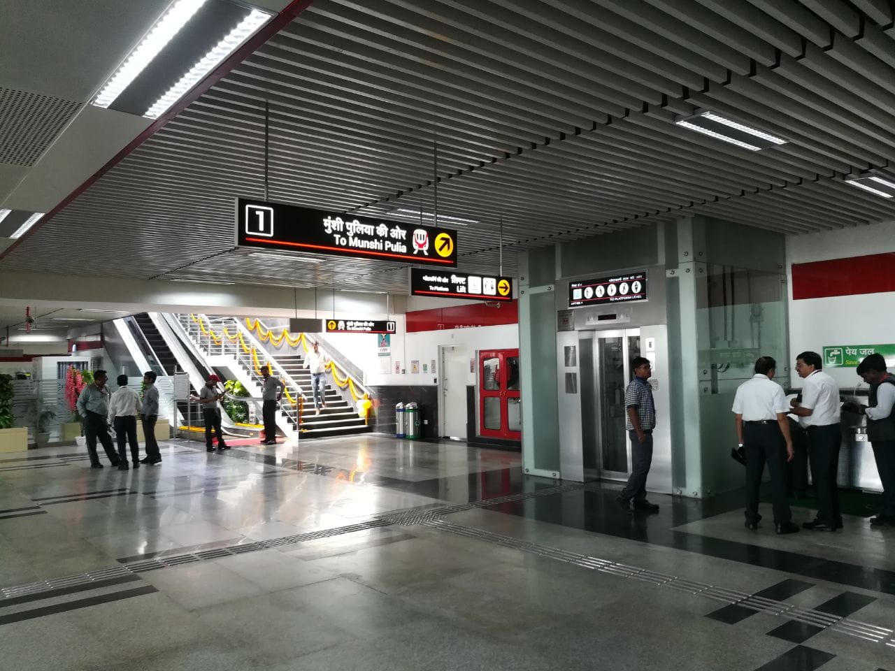 exclusive pics of lucknow metro.