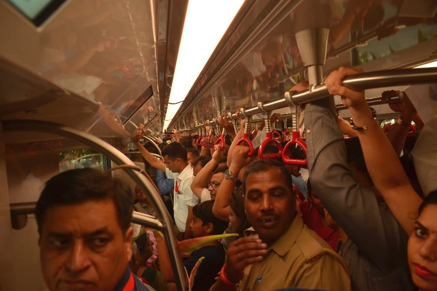 first journey of lucknow metro by common people.