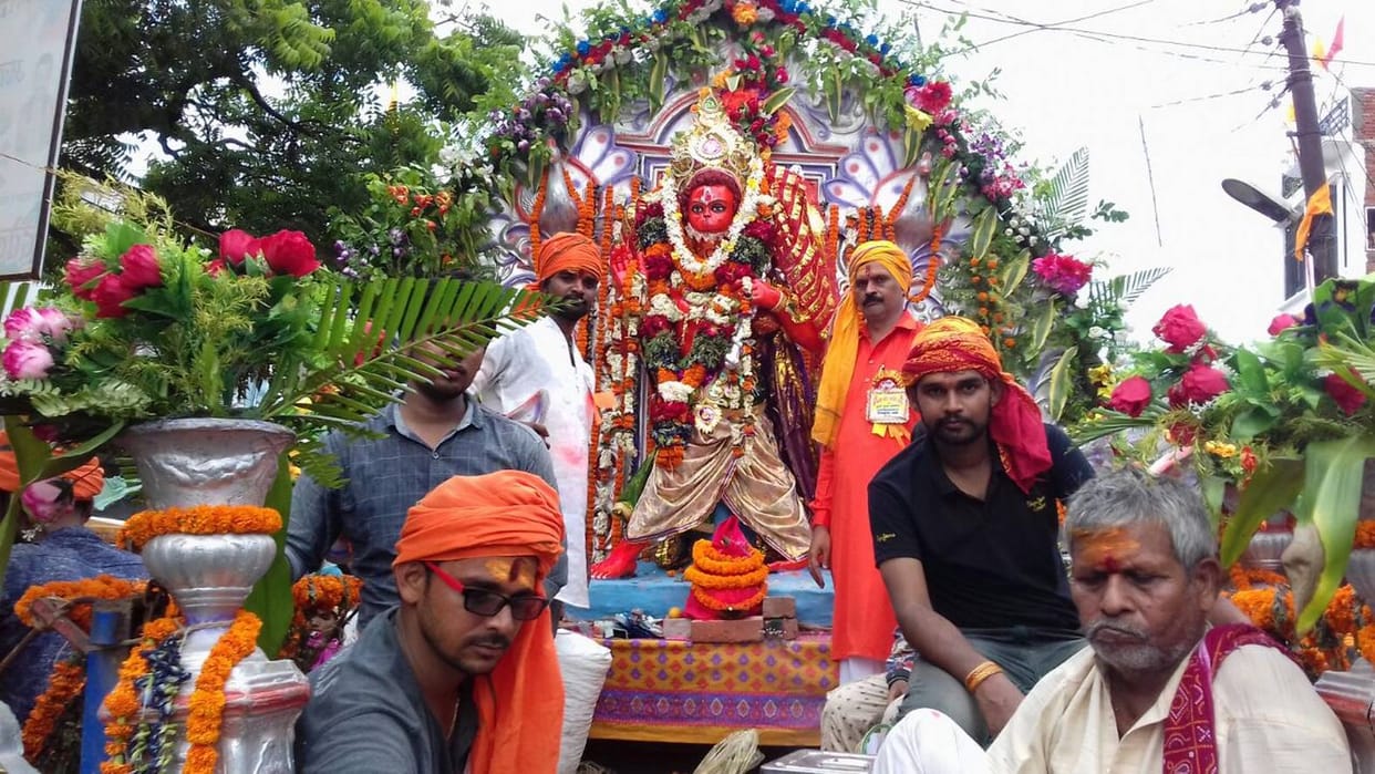 Mahaveer flag included in the procession