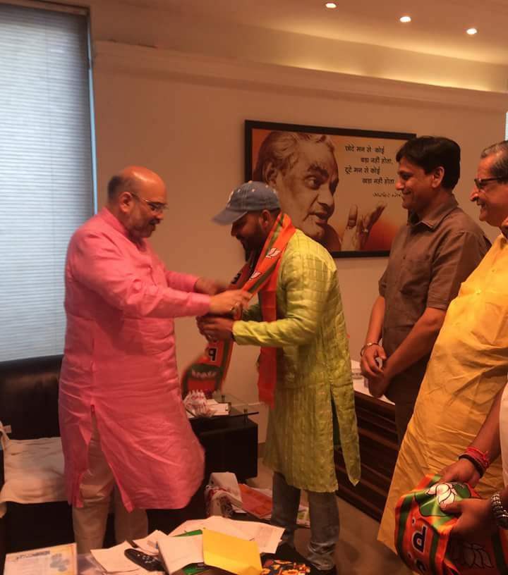 bhojpuri super star pawan singh join BJP