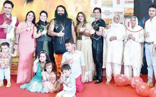ram rahim sentenced in sadhvi rape case, honeypreet insna and harjit kaur relations