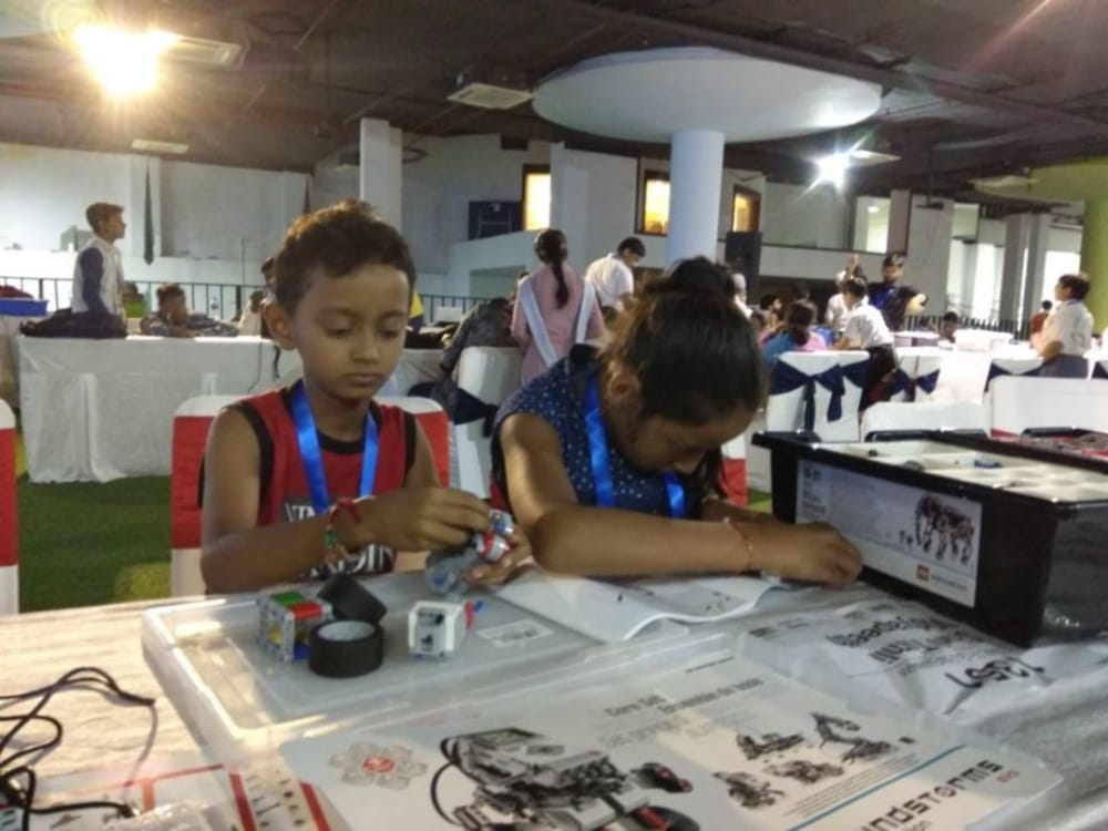 Timli University students brilliant performance in world robotics olympiad