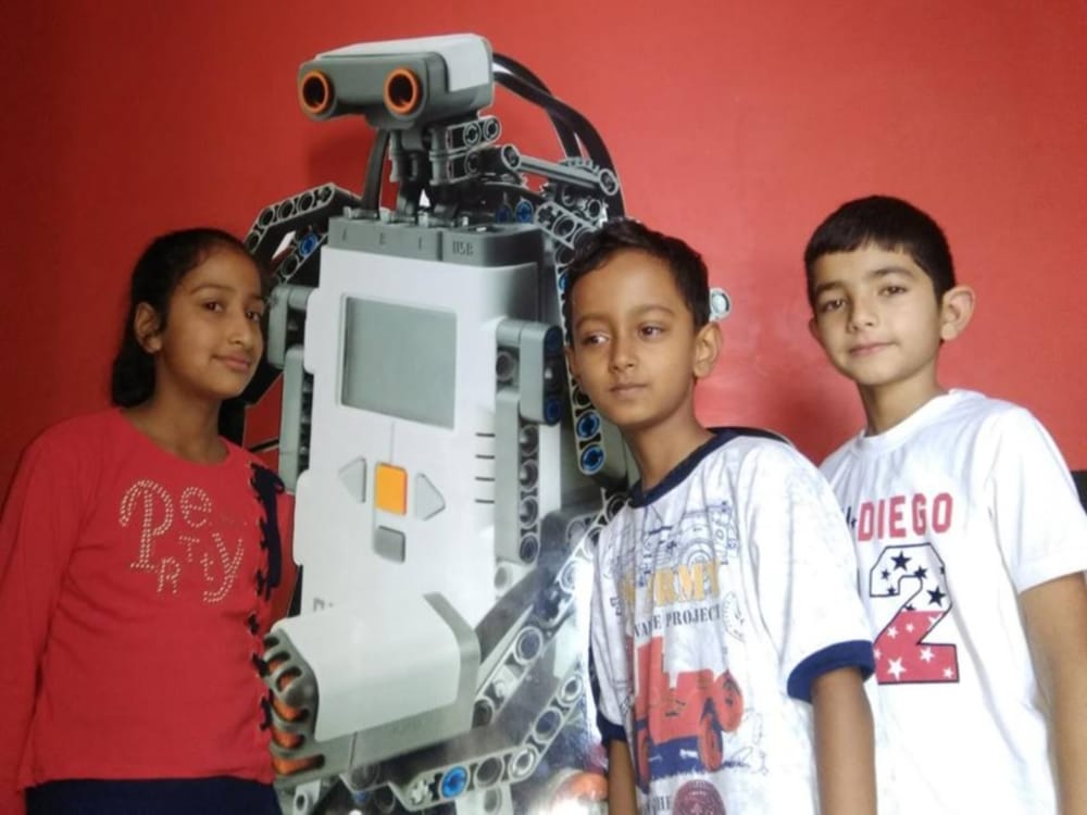 Timli University students brilliant performance in world robotics olympiad