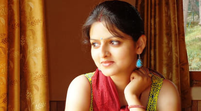 teachers day special: dm wife usha ghildiyal work hard for education