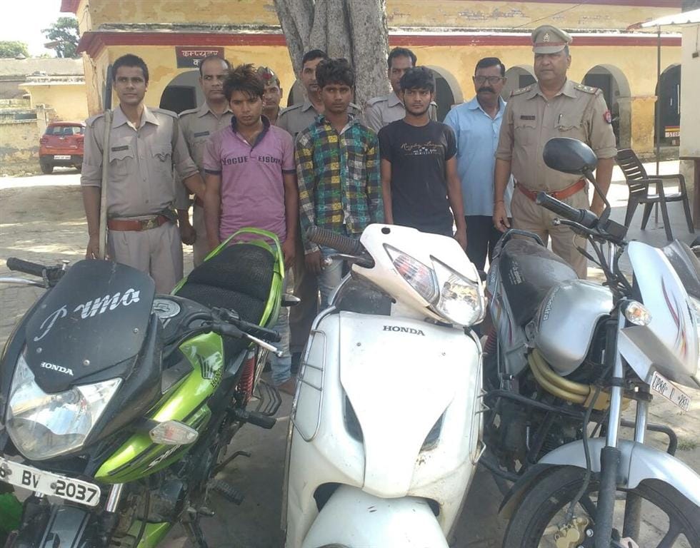  Three members of vehicle thief gang raid, vehicle recovered