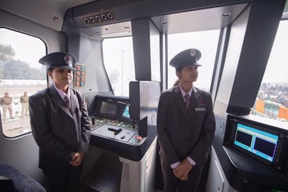  After Delhi, Chennai, Kochi, the Lucknow Metro is also commanded by the female pilot