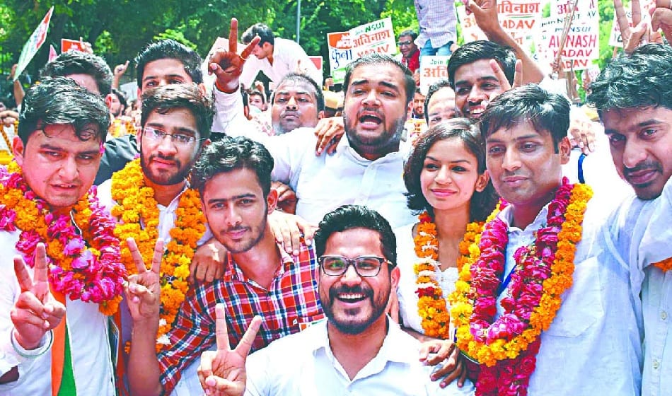twenty candidates to take part in dusu elections