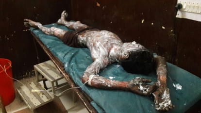 blast in crackers factory in firozabad 