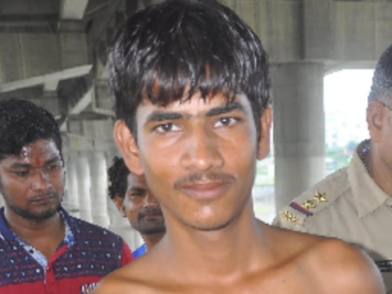  a labourer saved woman's life in lucknow