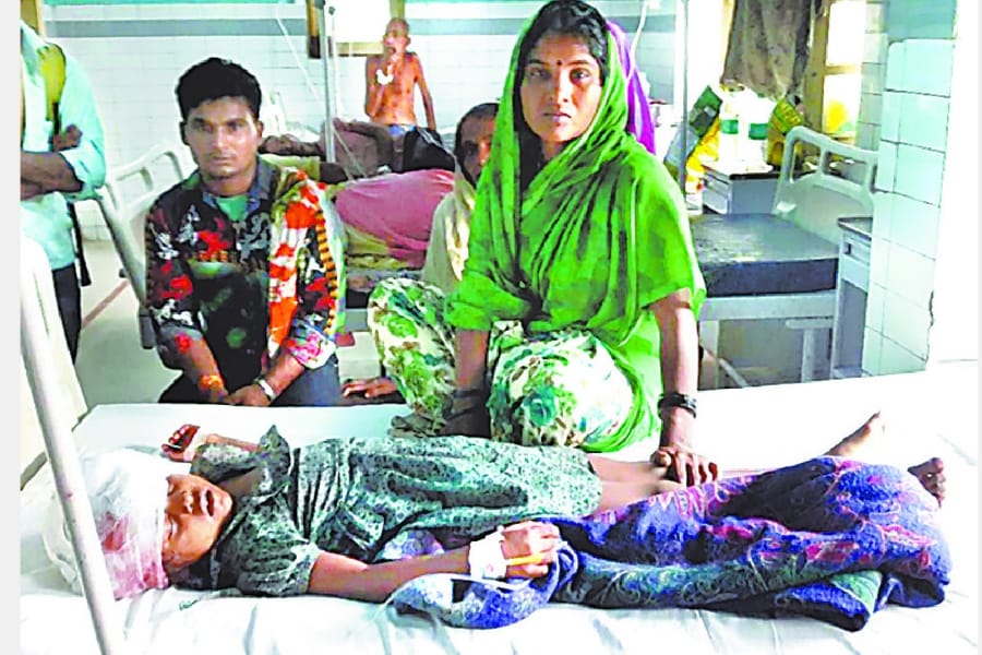 A mother saved her daughter from leopard in bahraich