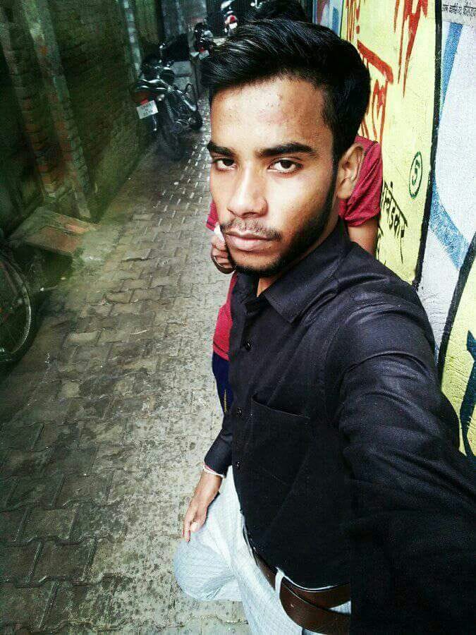 man suicide at residence of his friend in firozabad