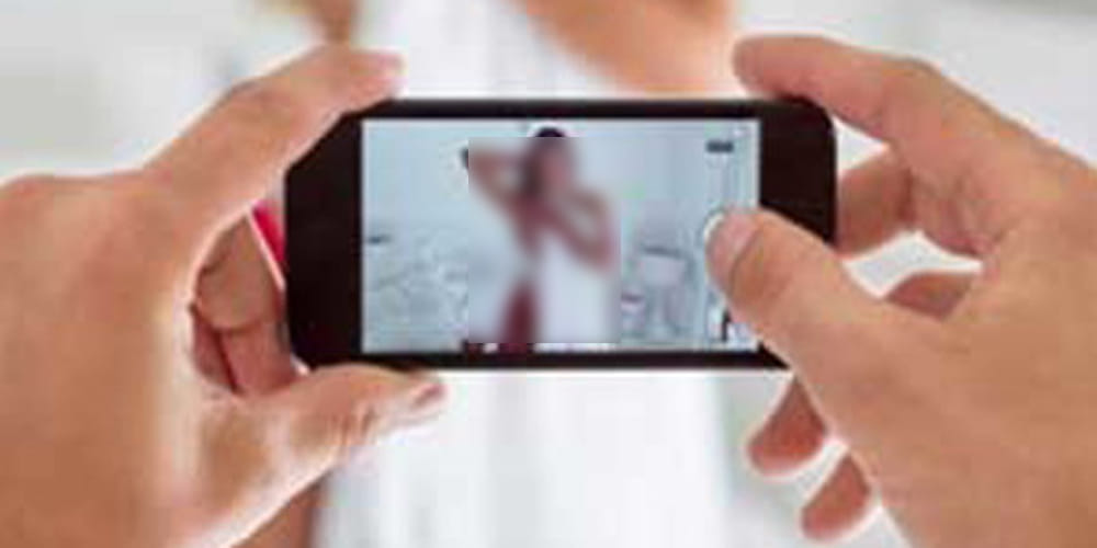 students send nude photo of teacher to her husband