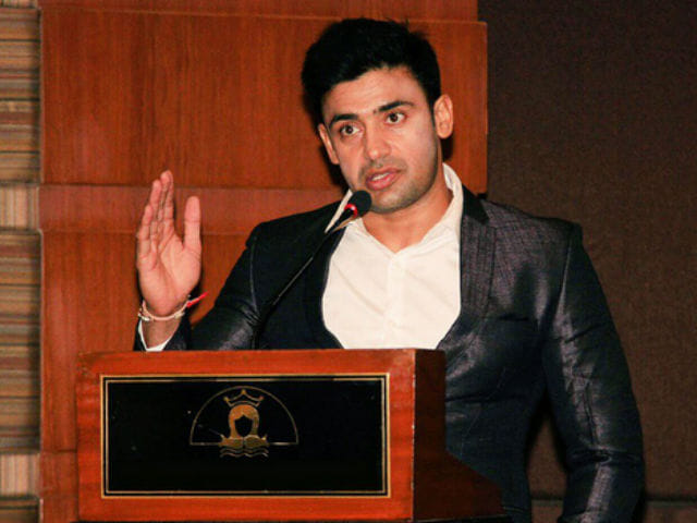 international wrestler sangram singh at amar ujala office, speaks on ram rahim, radhe maa