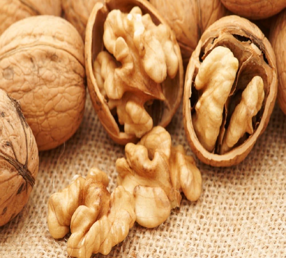 having walnut on regular basis beneficial for men health 