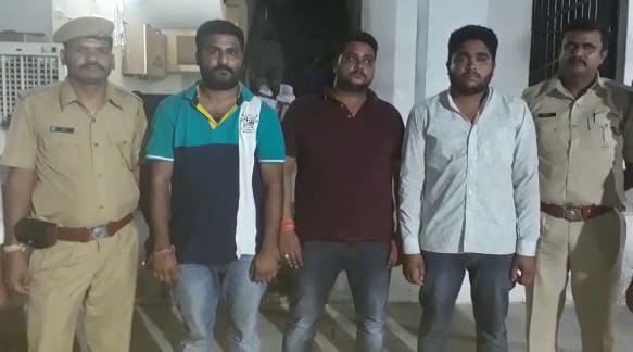 three bookies arrested who bet on cricket match