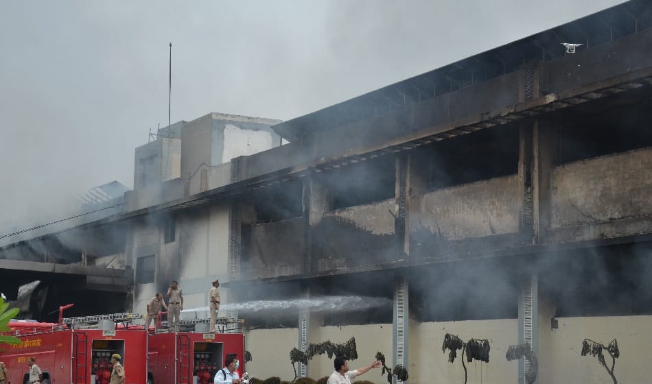 500 fire brigade failed to put out fire in haldiram factory
