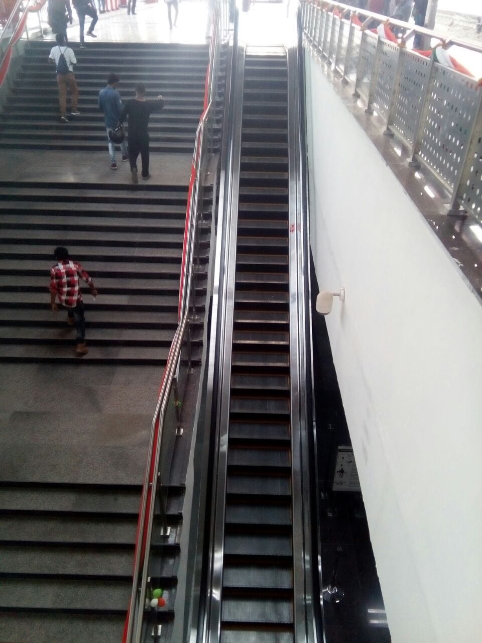 Problem in esclator in Lucknow metro.