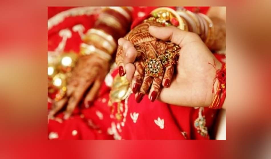 muslim man converted his religion to marry hindu girl at azamgarh